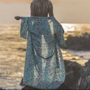 Vintage NWT Sayulita Spell Kimono FIRM, no bundle discounts.